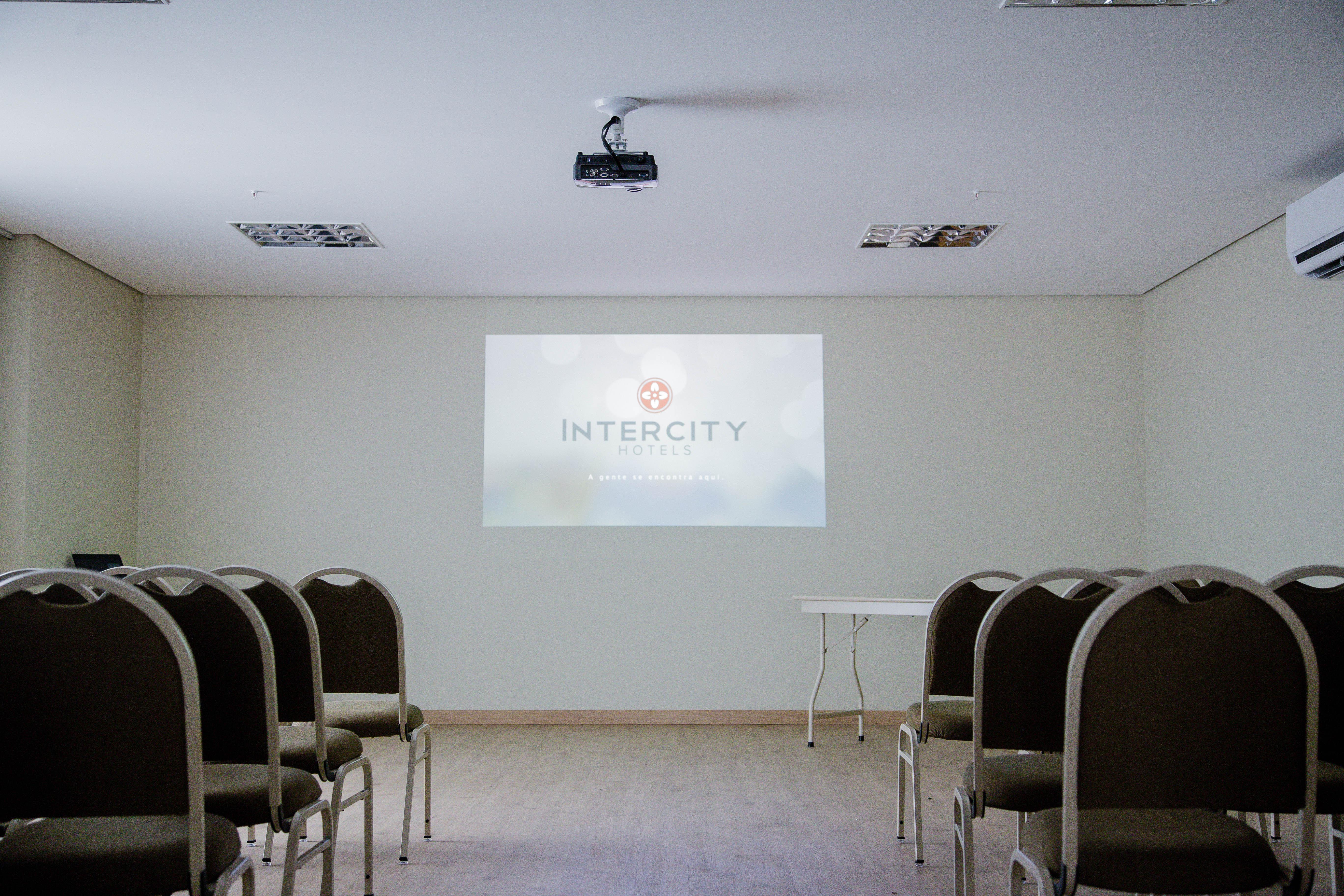 Intercity 몬치스 클라루스 외부 사진